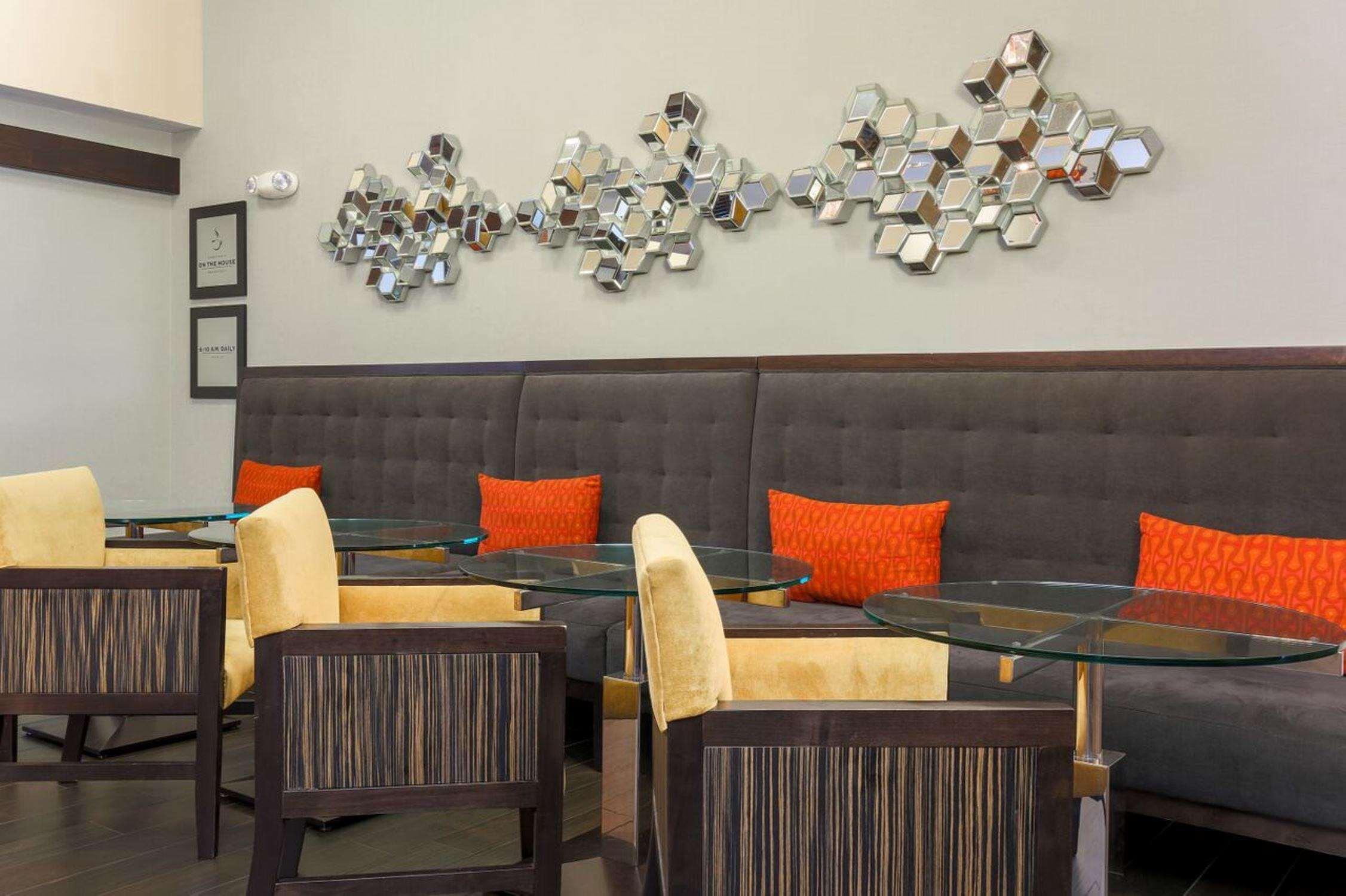 Hampton Inn Memphis-Southwind Exterior photo