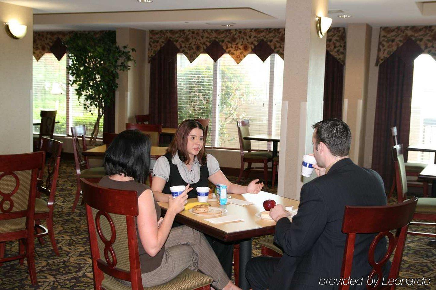 Hampton Inn Memphis-Southwind Restaurant photo